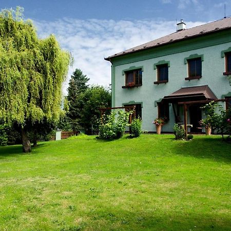 Penzion Eva Богумин Экстерьер фото