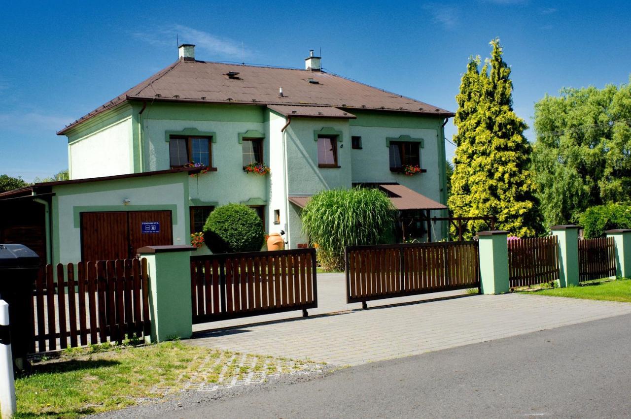 Penzion Eva Богумин Экстерьер фото