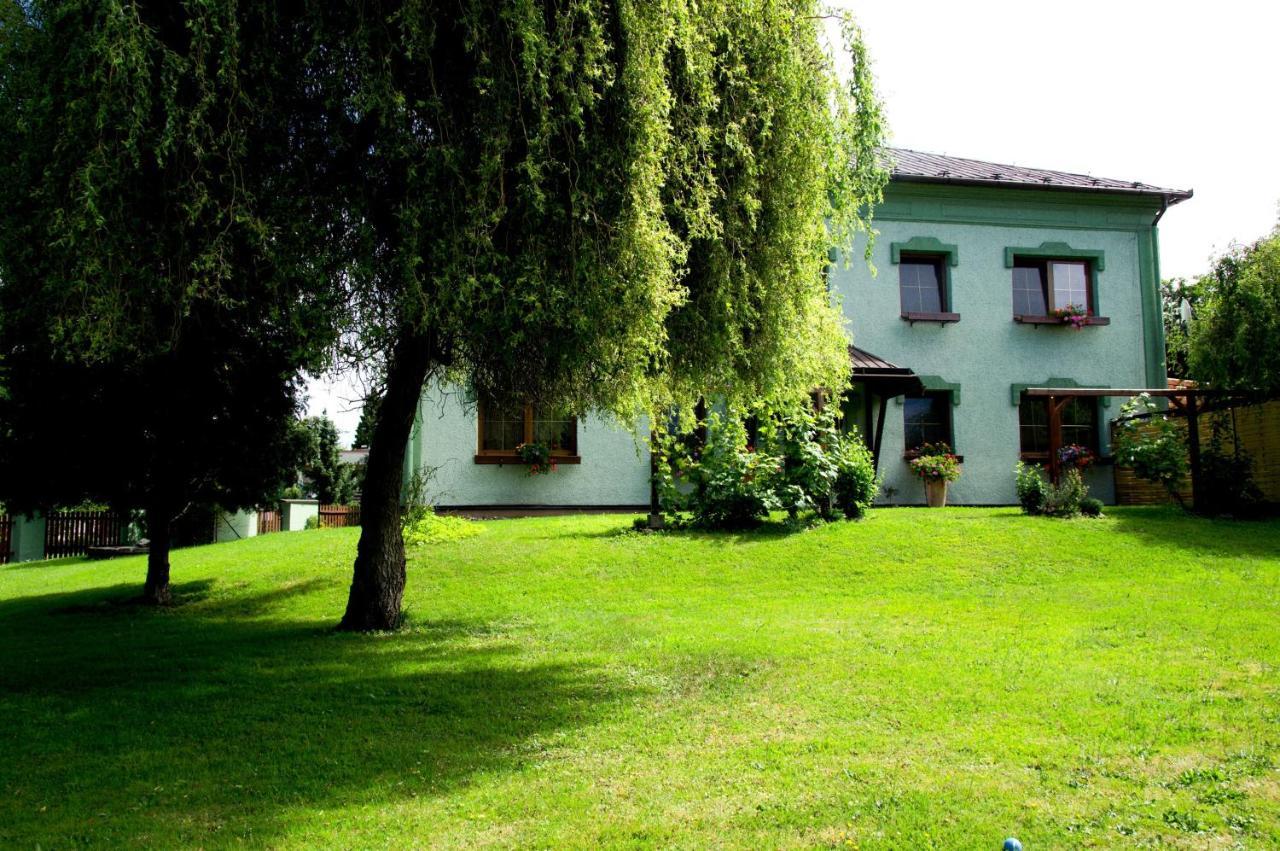 Penzion Eva Богумин Экстерьер фото